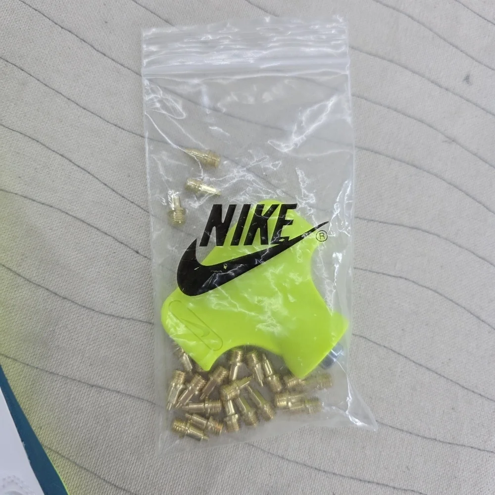 Nike Mens Zoom High Jump Elite Barely Green/Bright Spruce FZ9636-100 Sz 9.5 NEW